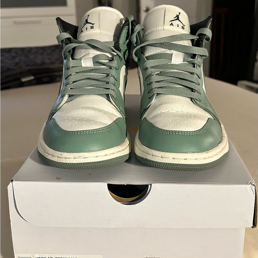 Jordan WMNS Air 1 Mid Sail and Jade Smoke